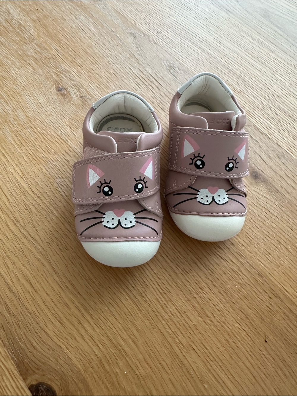 Geox Pink Cat Face Leather Baby Sneakers with Velcro